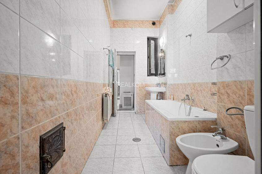 VANZARE VILA 9 CAMERE STEFAN CEL MARE-RADU DE LA AFUMATI || COMISION 0% - 23