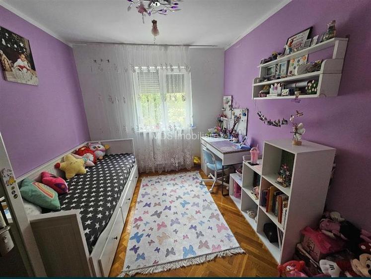 3 camere la etajul 2 cu centrala propie - 6