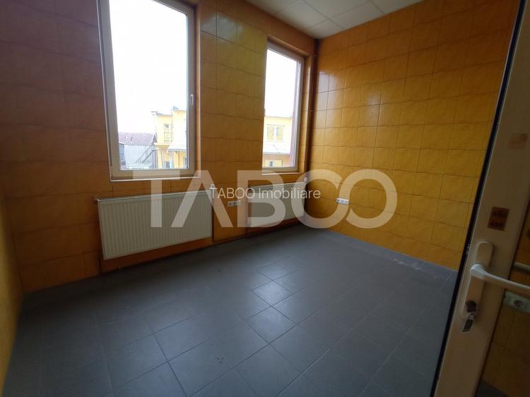 Spatiu Industrial 1000 mp utili cu birouri si parcari Central Sibiu - 8