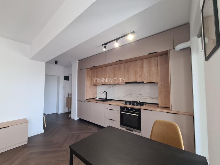 Apartament luminos,  zona  buna, bine compartimentat, mobilat, prima inchirere. - 8