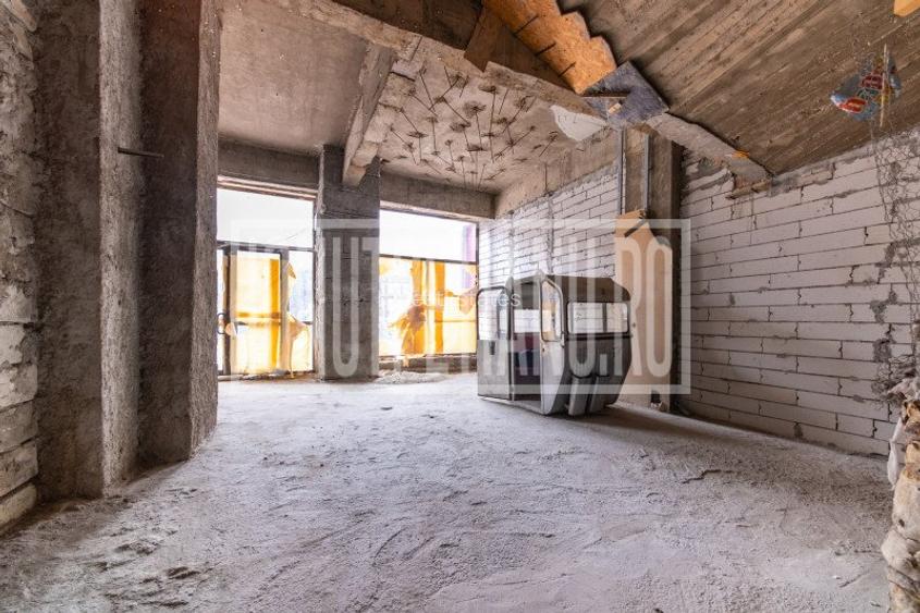Spatiu comercial Bd Unirii Piata Alba Iulia Parter + 1etaj - 18