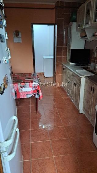 Apartament 3 camere mobilat Micro 21 - 15