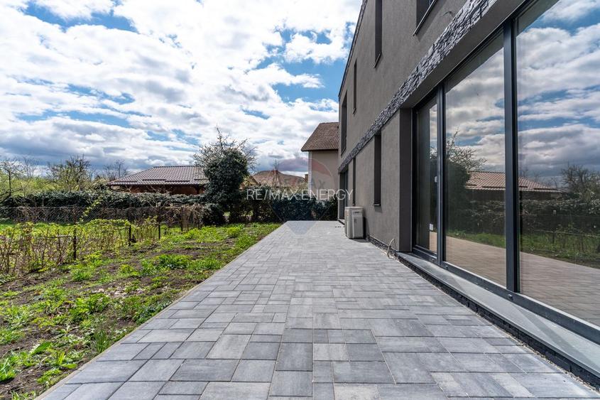 Duplex 5 camere, 60mp terase, zona linistita, comision 0 - 13