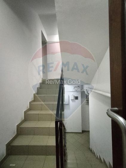 Garsonieră spațioasă 34 mp – Bd. 1 Decembrie, Bloc 2014,  metrou 8 min - 11