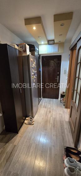 Vanzare apartament decomandat 3 camere 1 Decembrie / Titan / Ozana - 8