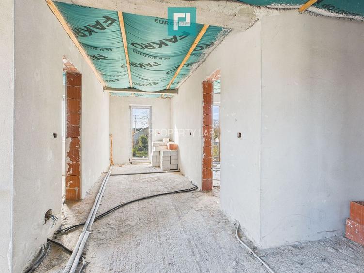 Proprietate impresionantă în Nădab - 32