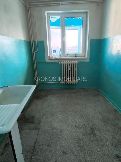 CIRESICA, 2 CAMERE DECOMANDAT, GAZE LA USA,LIBER 54 MP PRET 85000 EURO - 6