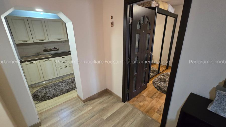 3 camere de vanzare  , etajul 1, ultracentral, Focsani - 15