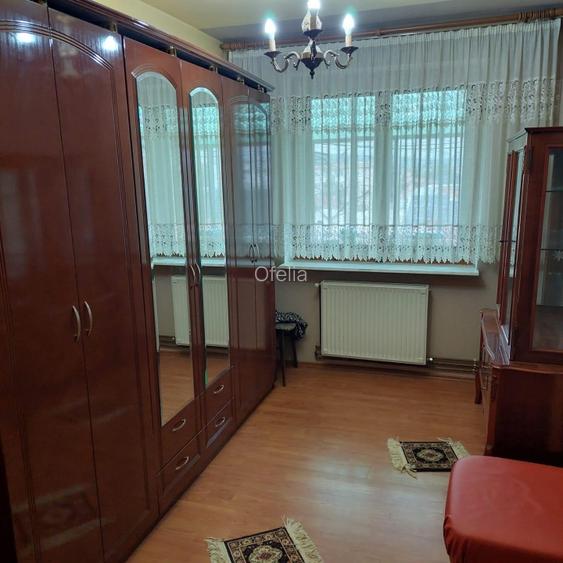 Vand apartament ultracentral, 4 camere, 2 bai - 7