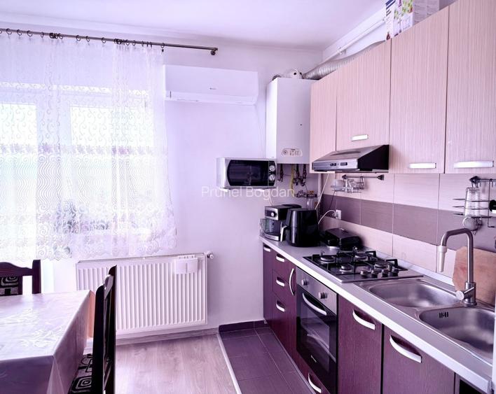 Proprietar, vand apartament cu 2 camere, zona Turnisor - 5