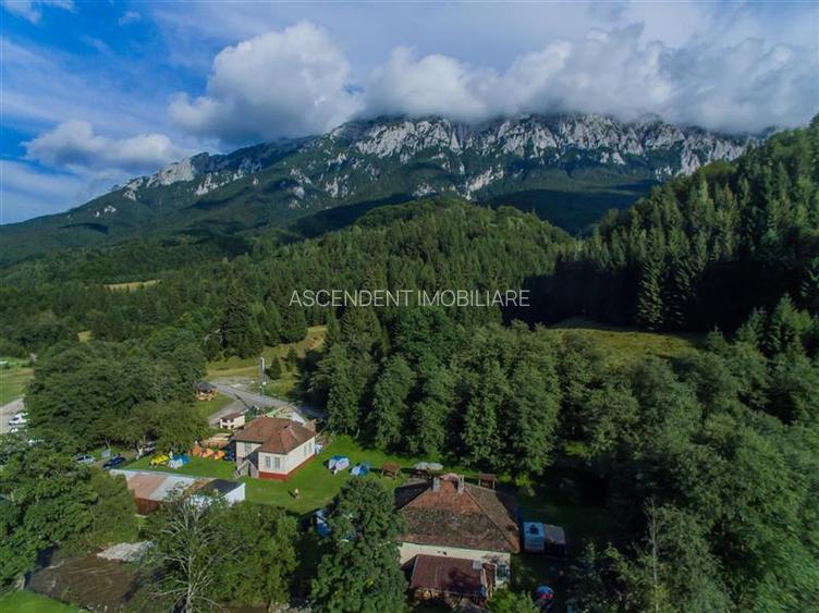 Complex turistic,afacere la cheie,3 vile, teren 7.700 mp,panouri fotovoltaice,Pl - 10