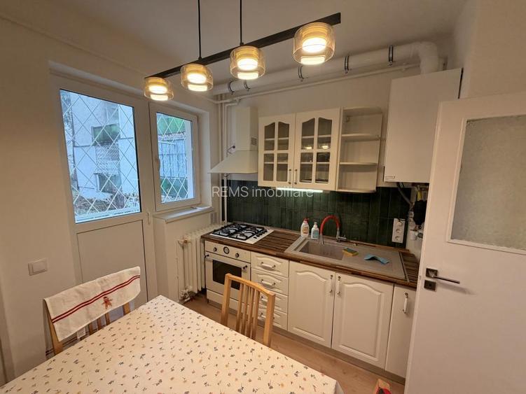 Apartament la parter ideal birou in Plopilor - 6