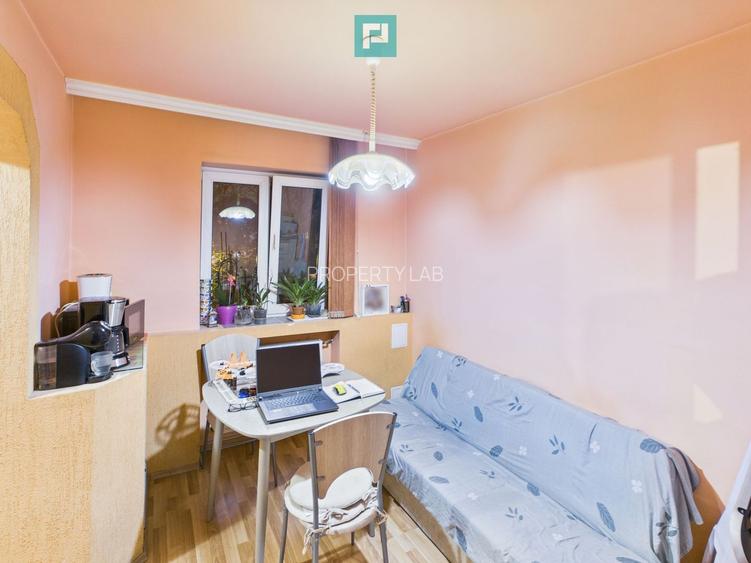 Apartament cu 3 camere tip X,  Str. Feldioarei - 6