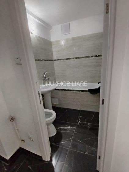 HOTEL INTERNATIONAT - 2 CAMERE SEMI - ETAJ 1 - RENOVAT TOTAL - MUTARE IMEDIATA - 5