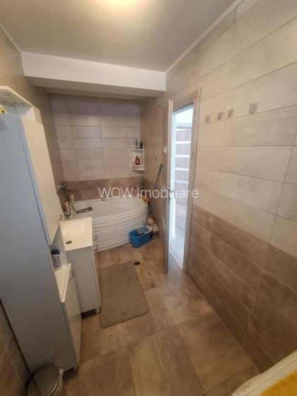 Casa cu 4 camere de vanzare in Selimbar  - 9