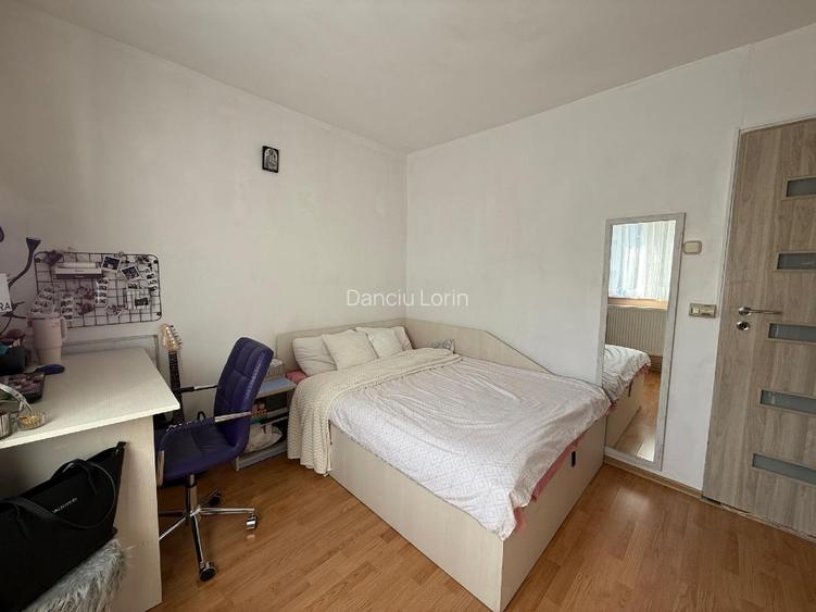 Propietar, vand apartament 2 camere ,girocului,  comision 0 - 4