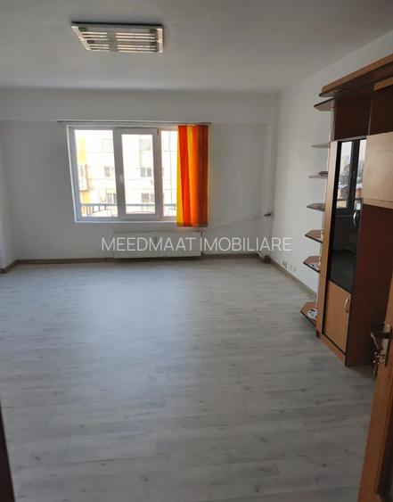 Apartament 3 camere,Calea Calarasi,Metrou Piata Muncii la 3 minute! - 10