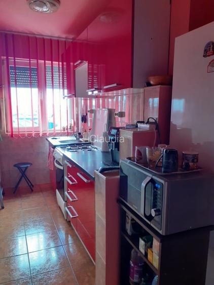 Vând apartament cu 2 camere - 4