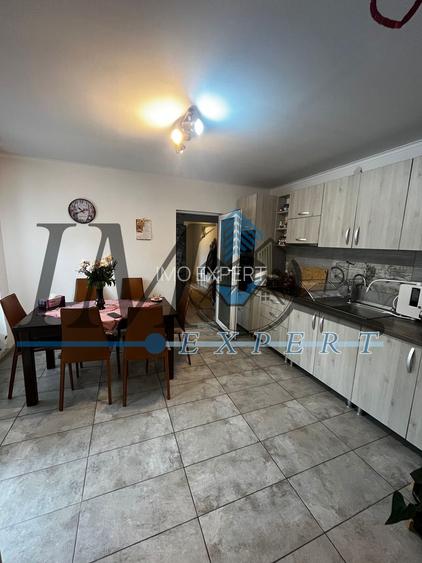 Casa renovata de vânzare in Lancram - 2