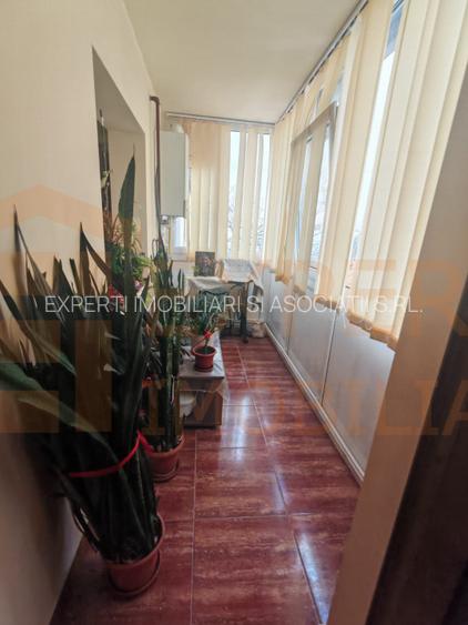 Apartament 3 camere de vânzare | Casa de Cultură Constanța - 8