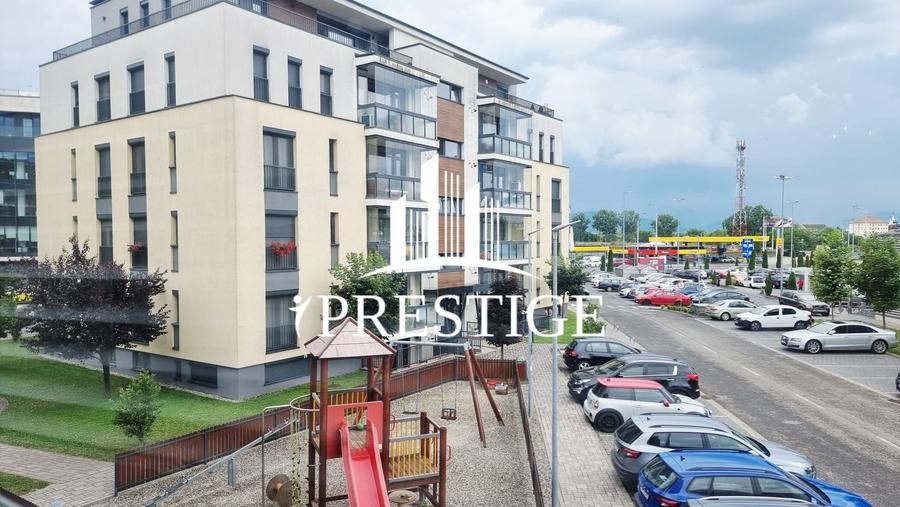 APARTAMENT DE VÂNZARE 4 CAMERE ETAJ 1 BALCON BOXĂ LIFT PARCARE CENTRAL