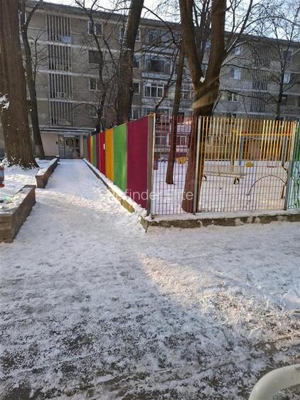 vanzare apartament 2 camere | Timpuri Noi  | langa metrou | etaj 2/5 | lift | re - 37