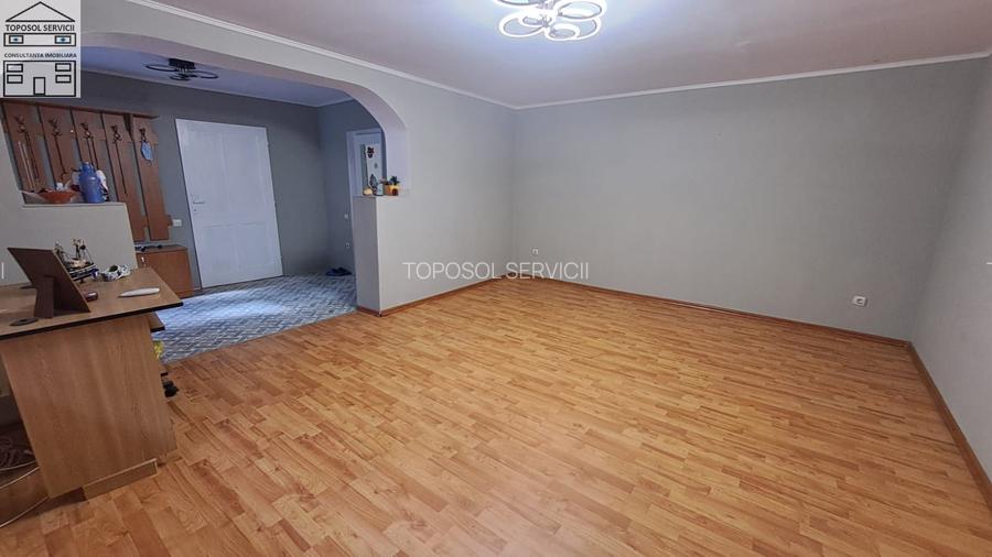 CASA cu anexa si spatiu comercial – de vanzare in BEIUS - 4