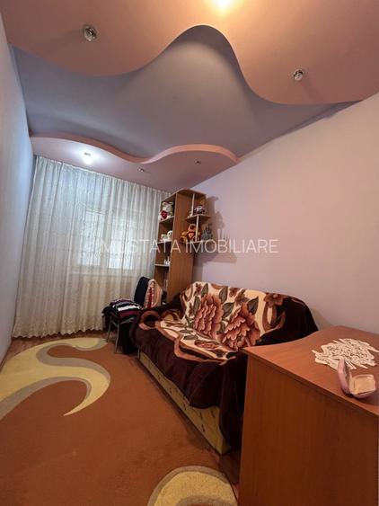 - Etaj 1 - Apartament 3 camere 64mp, Mobilat utilat Progresu. - 4