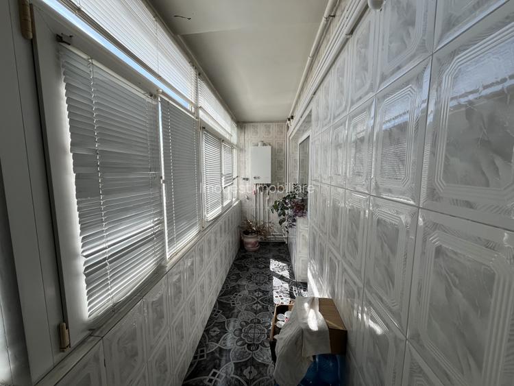 Fasleza nord, str Unirii, apartament cu 4 camere, decomandat, et 3/4! - 8