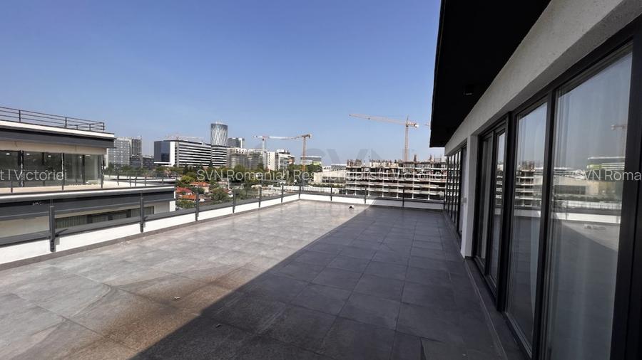 REA1015956 Apartament spatios cu 3 terase - 13