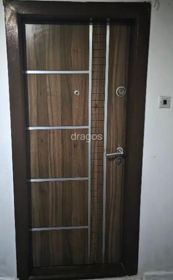 VAND APARTAMENT  3 CAMERE DECOMANTAT 75M2 - TECUCI - 4