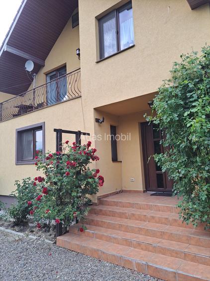 VILA IN REGIM DE INALTIME PARTER SI ETAJ ULTRAFINISATA PE 19 ARI TEREN - 41