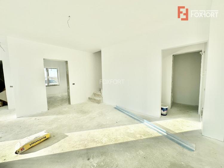 COMISION 0% - Duplex Individual Mosnita, Zona Calea Urseni - 5 camere, 3 bai - 10