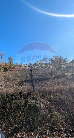 Teren 1,200mp Perieni / Drumul poiana sat - 3