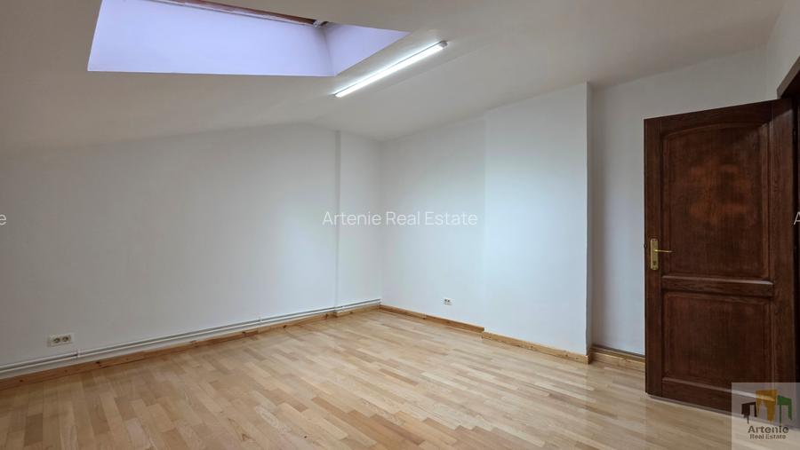 Unirii- Sfanta Vineri E+M/ 300mp / It/Creatie / Birouri - 12