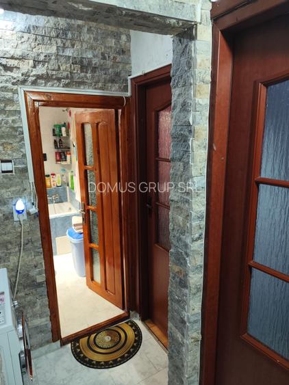 Vând apartament cu 3 camere decomandat - 8