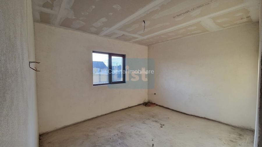 Casa de vanzare, Catalina, 3 dormitoare, 9 ari Comision 0% - 6