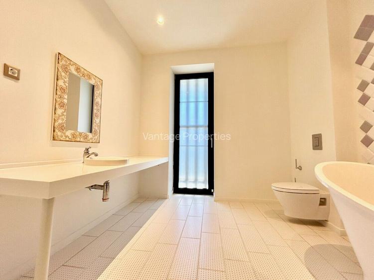 Villa with modern architecture, heated pool, 1000sqm yard, Iancu Nicolae area - 20