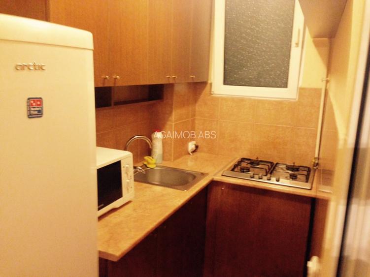 Inchiriere apartament 2 camere decomandat - 4