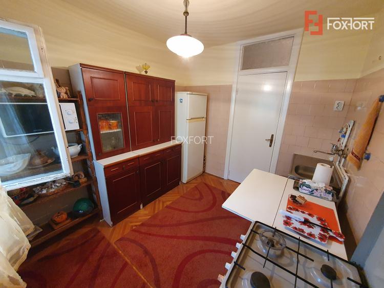 Apartament 3 camere, decomandat, etaj 1, zona Vladeasa - 15