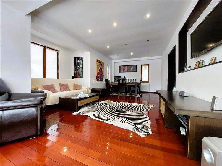 Resedinta Exclusivista Sinaia, Central - 8