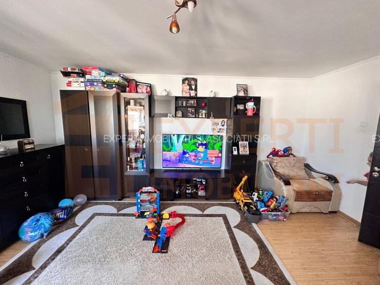 Apartament 2 camere situat in zona TOMIS III - 8