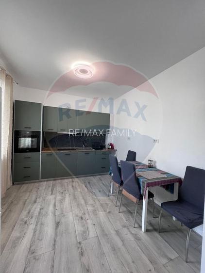 Apartament cu 2 camere de închiriat - 2