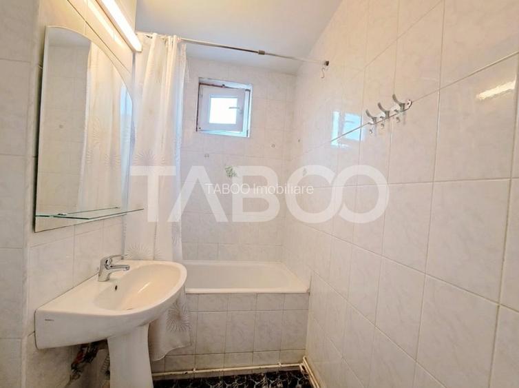 Apartament cu 2 camere si balcon de inchiriat in zona Mihai Viteazul - 8
