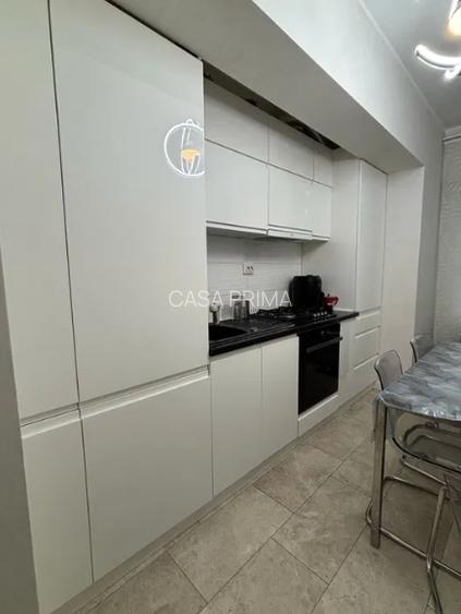 Copou Royal Town-ap.2 camere,mobilat si utilat,et4/10,decomandat,INTABULAT! - 4