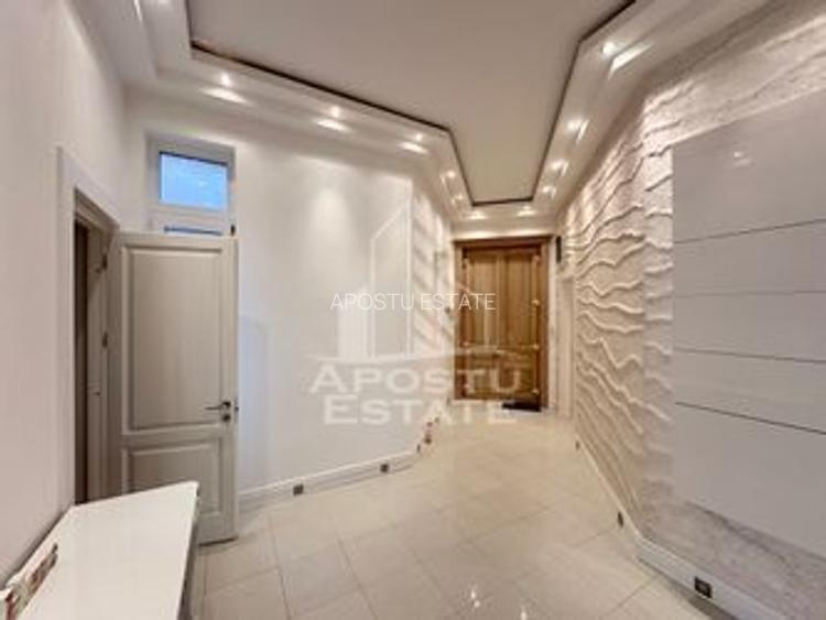 Apartament cu 3 camere, zona Semi-Centrala, Tavan Inalt - 7