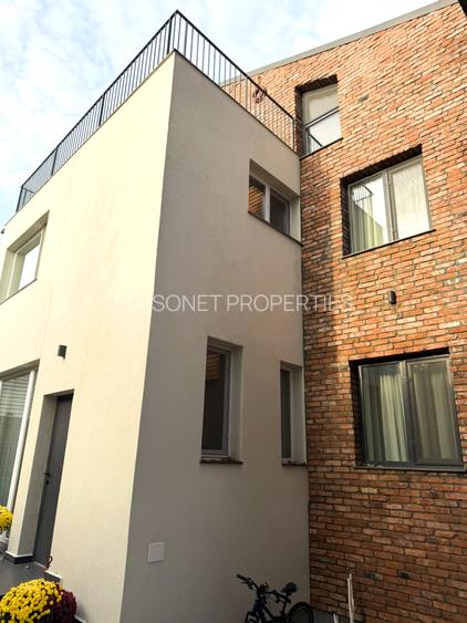 Casa moderna, finalizata in 2025, cu terase generoase si arhitectura premium - 16