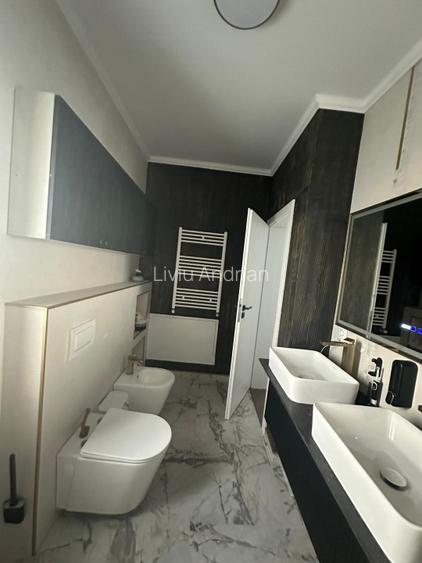 Casa D+P+E in Tomesti ,Asfalt, Tâmplărie VEKKA - 8