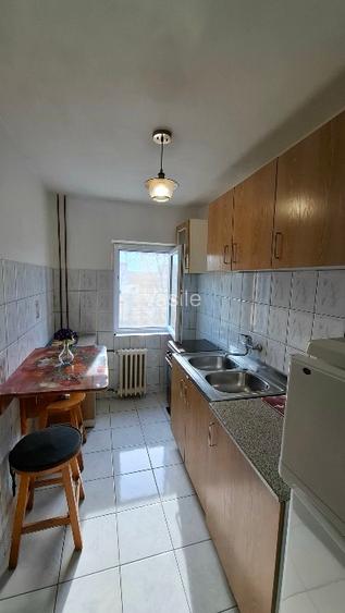 Proprietar, inchiriez pe termen lung apartament 1 camera, la 2 statii de MALL - 5