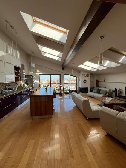 Apartament 3 camere, 400000 euro - 2